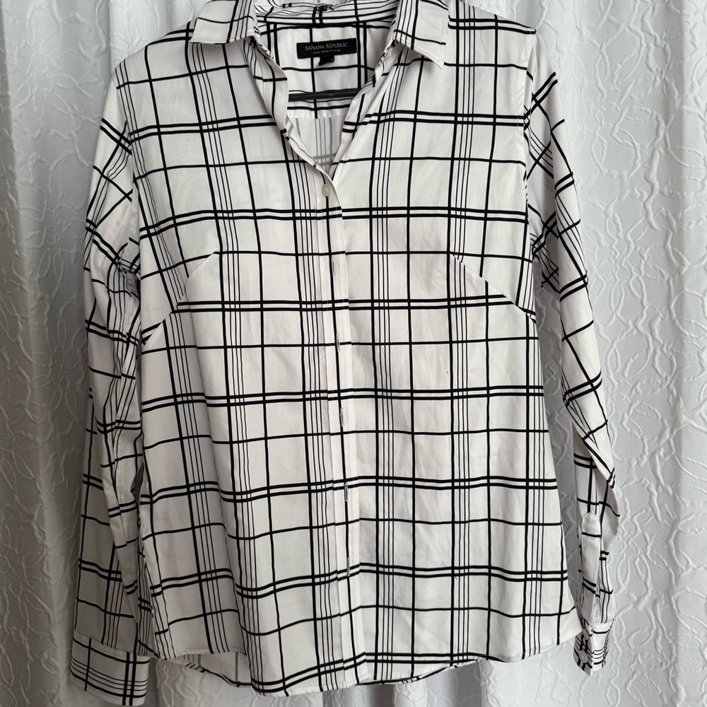 Rafaella White & Black Windowpane Button-Down Shirt